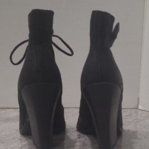 Very Volatile Los Angeles Black Suede Lace-Up Booties - SZ 6.5 - Picture 3 of 8
